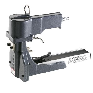 AGGRAFFATRICE PNEUMATICA ROAMA 35/22 PER CHIUSURA CARTONI CON PUNTI 35/22